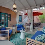 Inn On The Paseo