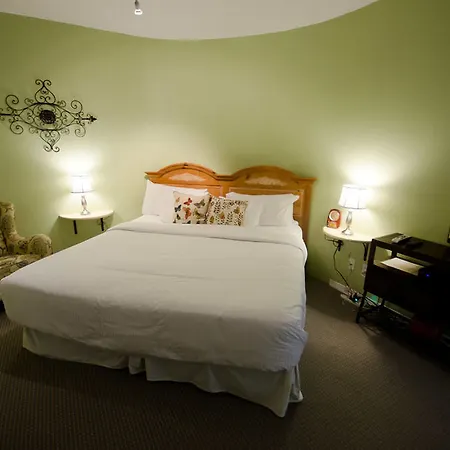 On The Paseo Inn Santa Fe