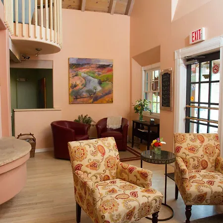 On The Paseo Inn 3*