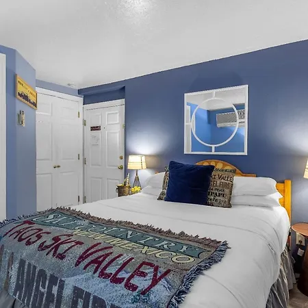 On The Paseo Inn 3*
